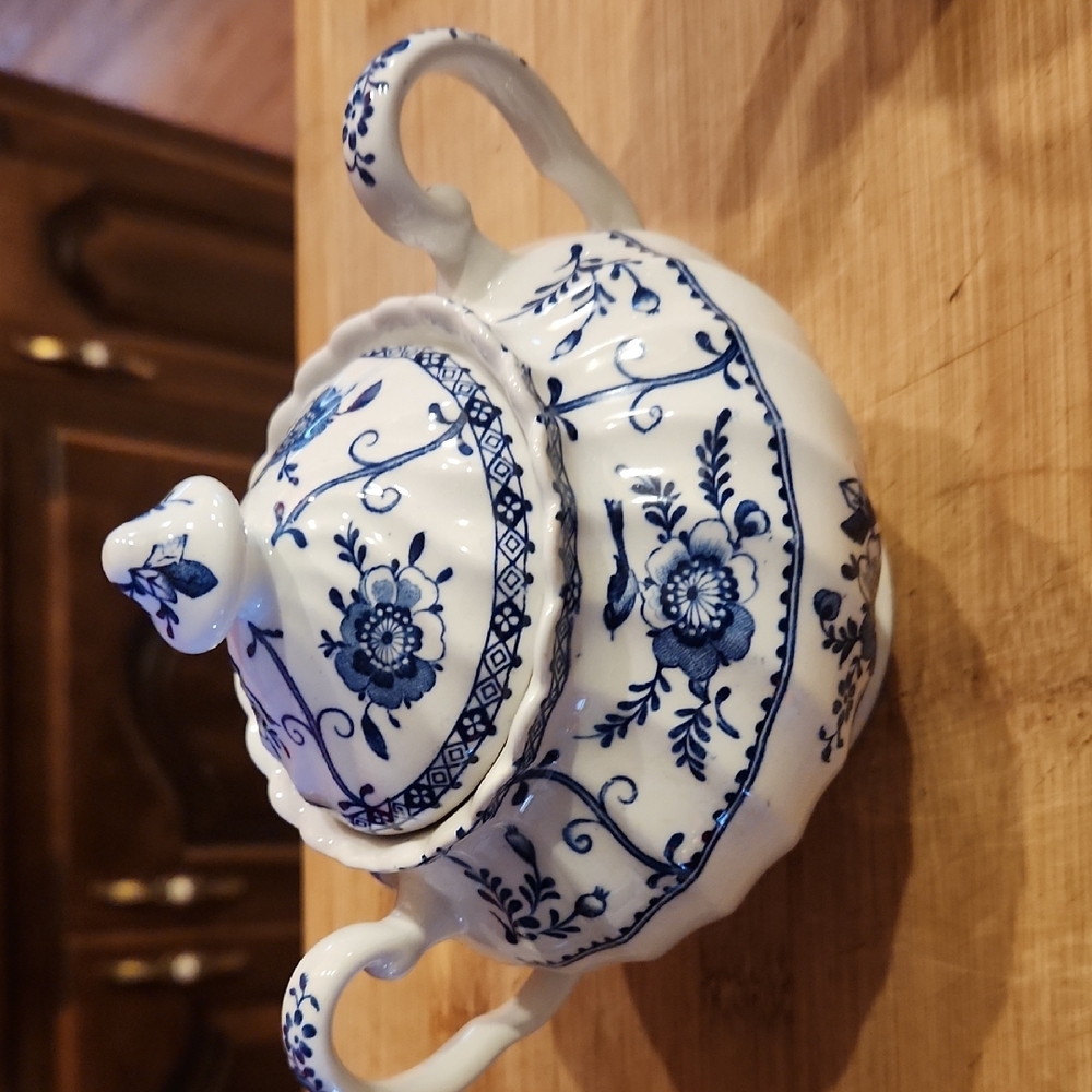 Johnson Brothers Indies, Blue and White Floral Porcelain Teapot